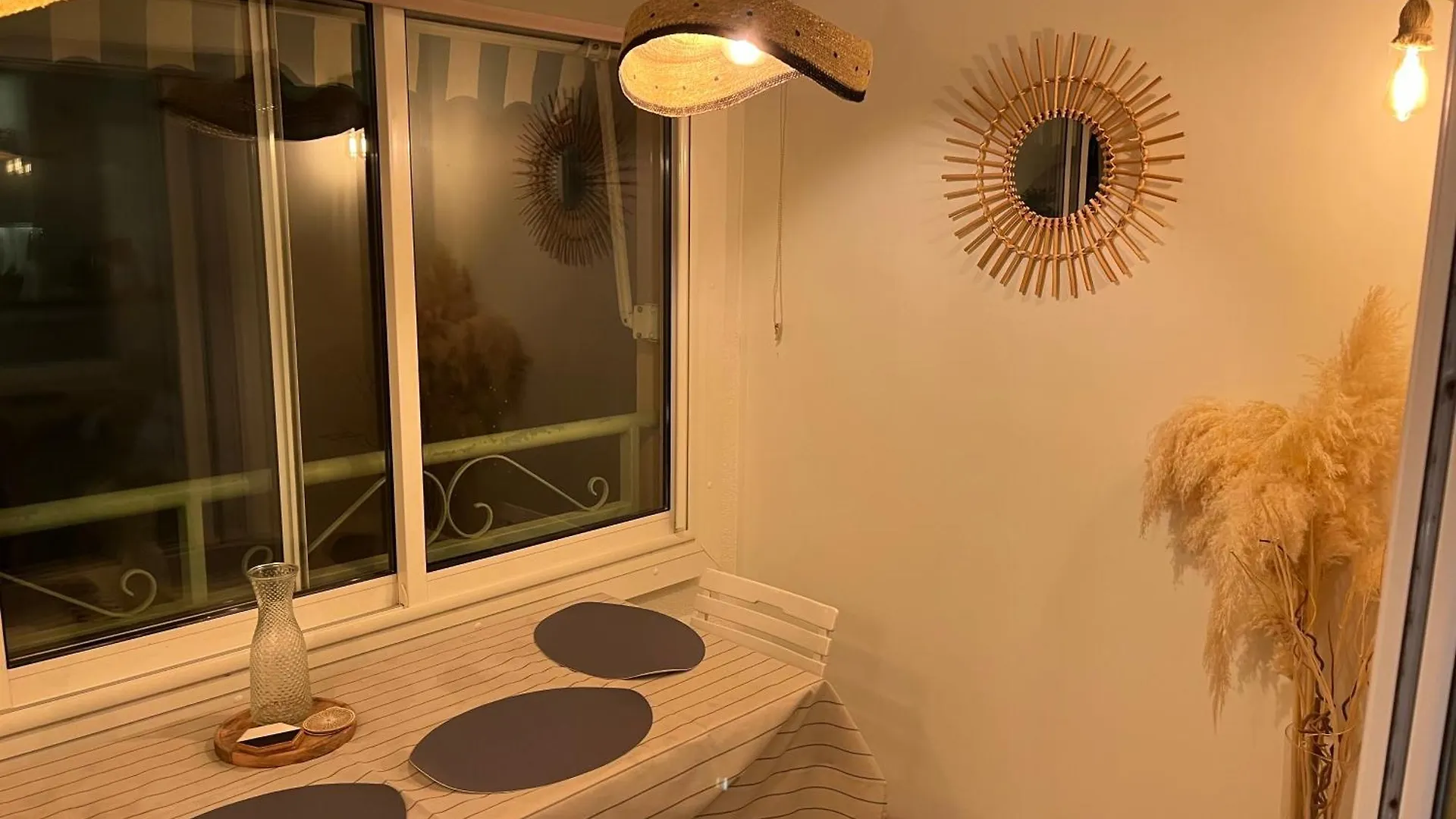 Appartement Vue Mer Agay Saint-Raphael  Apartment Saint-Raphael (Var)